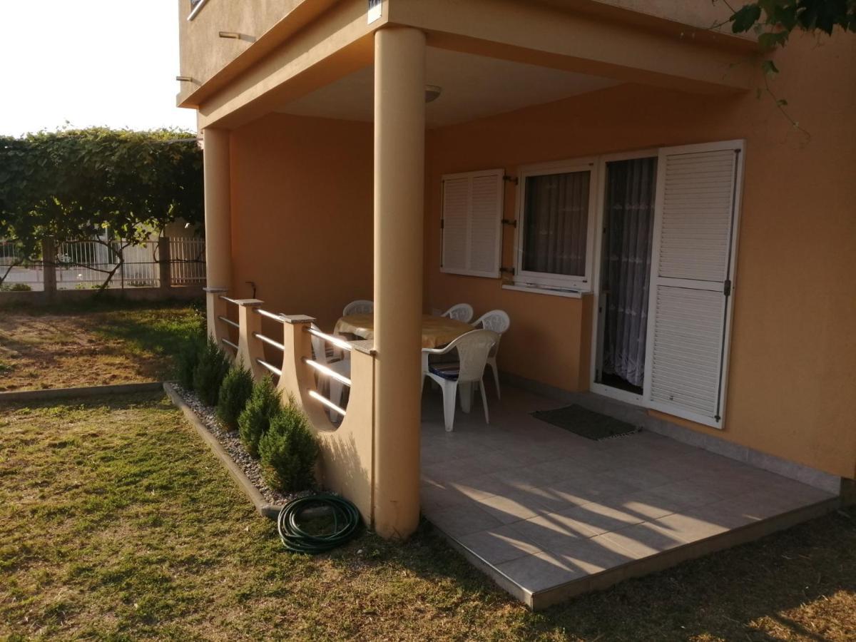 Marina Apartment Biograd Na Moru Exterior photo