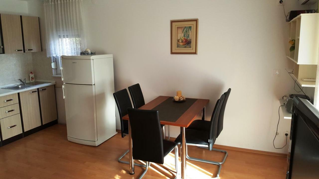 Marina Apartment Biograd Na Moru Exterior photo