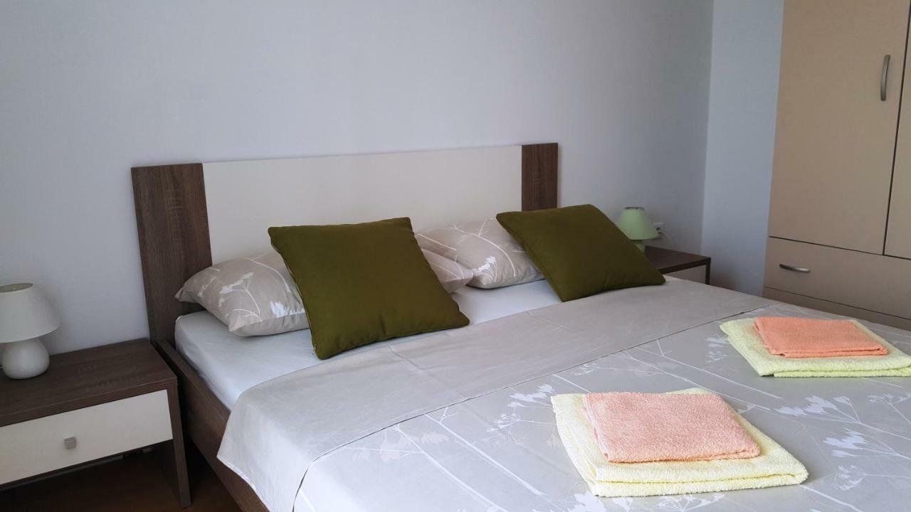 Marina Apartment Biograd Na Moru Exterior photo